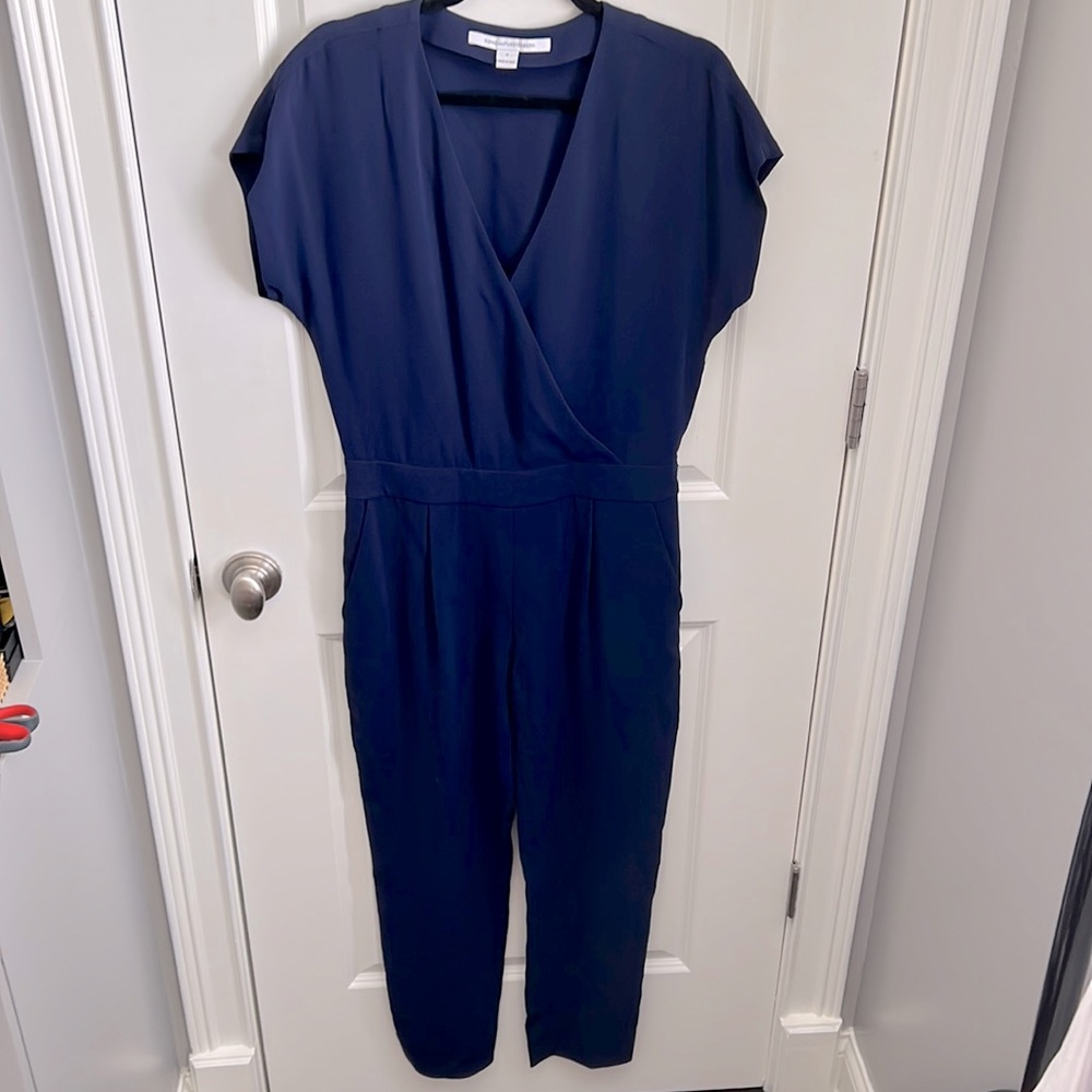 Diane von Furstenburg Navy, Wrap Front, Dolmam Sleeve Jumpsuit - LIKE NEW (sz 6)